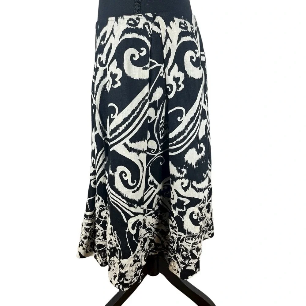 St. John Couture Black & Cream Linen Silk‎ Lined Skirt, Size 10